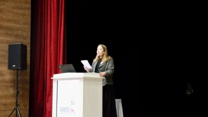 Nobel ödüllü Meldal, Kocaeli'de öğrencilerle buluştu