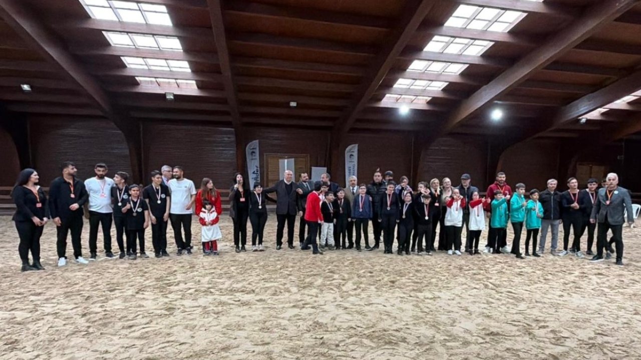 Özel sporcular, Ankara Atlı Cimnastik Kupası'nda yarıştı