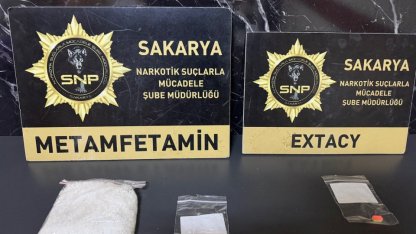 Sakarya'ya il dışından uyuşturucu sevkiyatı yapan 3 zanlı tutuklandı