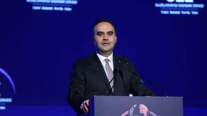 Sanayi ve Teknoloji Bakanı Kacır, Uluslararası Ekonomi Zirvesi'nde konuştu: (1)
