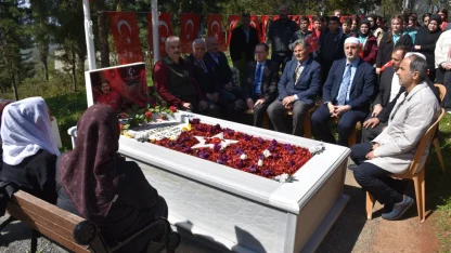 Şehit Hava Pilot Yüzbaşı Burak Gençcelep, memleketi Trabzon'da anıldı