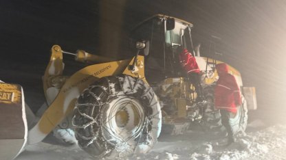 Tendürek Geçidi'nde ulaşım güçlükle sağlanıyor 