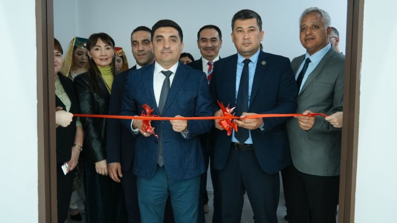 Türk İşbirliği ve Koordinasyon Ajansı Başkanlığı desteğiyle Şakarim Devlet Üniversitesi'nde Türk Dili Sınıfı açıldı.