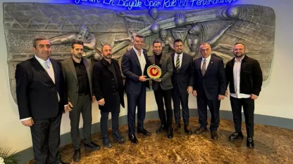 Türkiye Boks Federasyonu Başkanı Hekimoğlu'ndan Fenerbahçe Başkanı Saran'a ziyaret