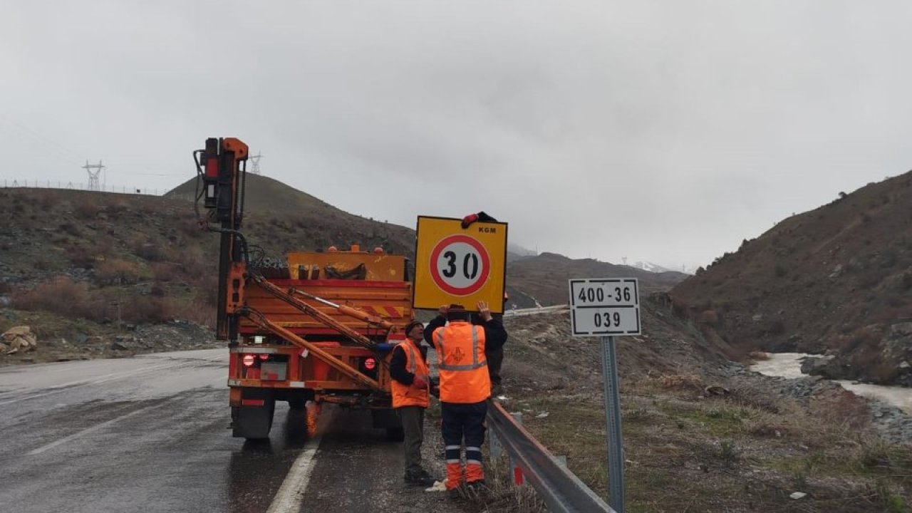 Van, Bitlis ve Muş'ta kar nedeniyle 147 yerleşim yerinin yolu kapandı