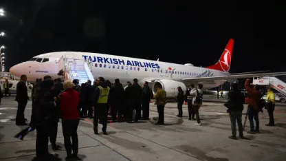İsrail'in hukuksuz saldırısında alıkonulan Sumud Filosu aktivistleri Türkiye'ye getirildi