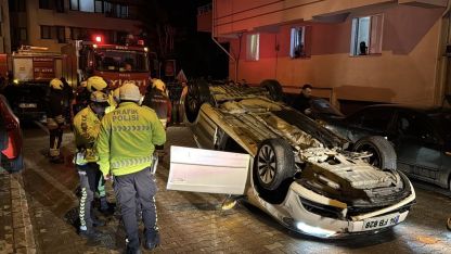 Bolu'da feci şekilde kaza yaparak takla atan otomobilde bulunan 2 kişi kazadan yara almadan kurtuldu
