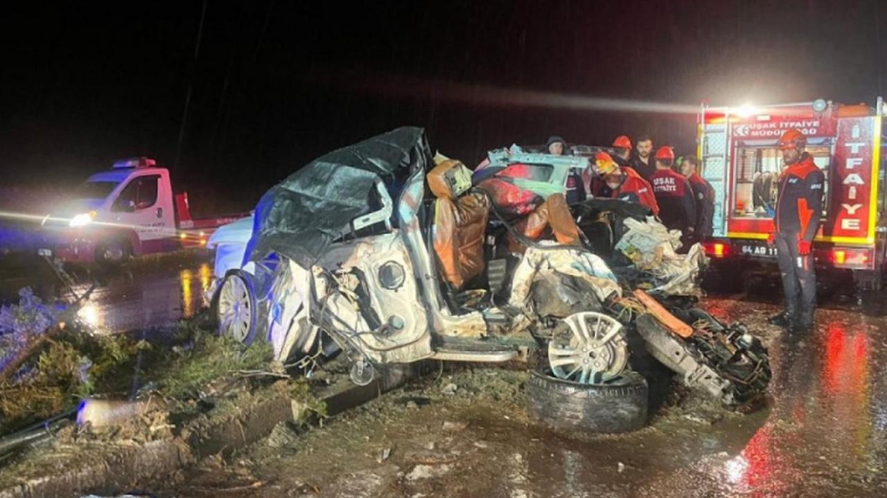 Uşak'ta 7 araç feci trafik kazasına karıştı: 4 kişi yaşamını yitirdi, 34 yaralı
