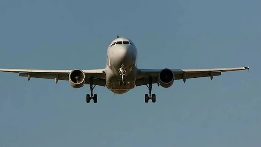 Hindistan’da yolcu uçağı faciası: Ahmedabad’ta 242 kişilik uçak düştü